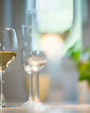 A maior crise do vinho europeu não está nas safras. Está nas taças vazias